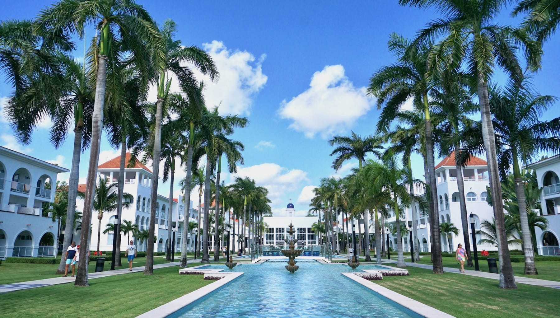 Hotel Riu Palace: The Posh Cancun Resort - Bohemian Vagabond - Jacki Ueng
